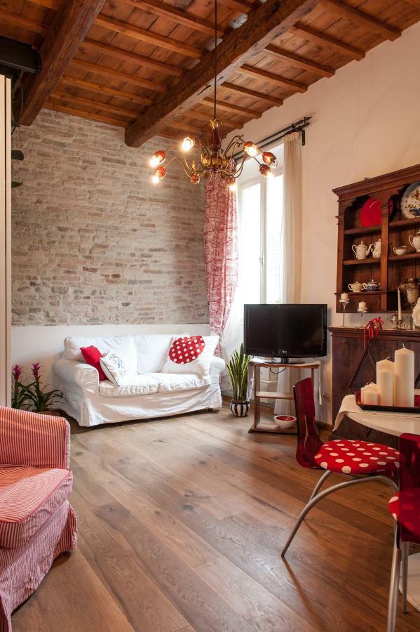 Borgo Dei Salinari Apartments チェルヴィア エクステリア 写真